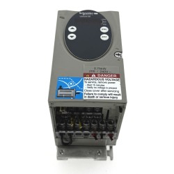 SCHNEIDER Telemecanique Servo Drive - LEXIUM 05 - LXM05AD10M2